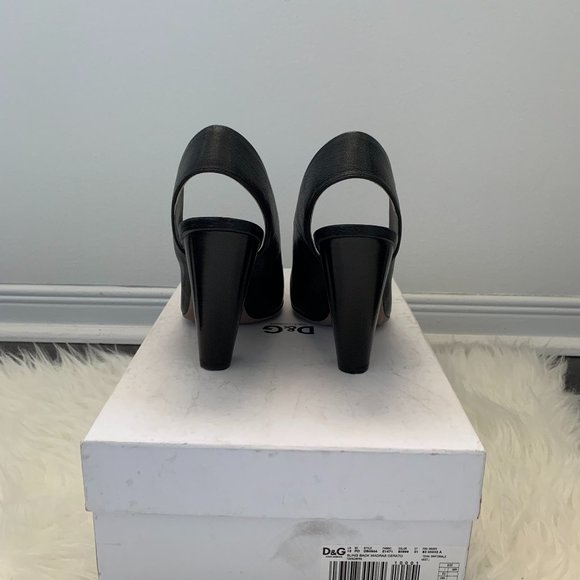 Dolce & Gabbana Slingback Pumps - Picture 4 of 5